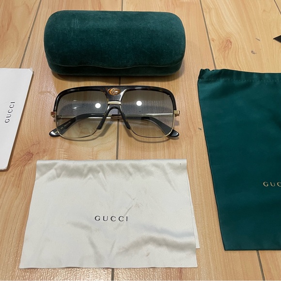 Gucci Aviator Sunglasses - Picture 5 of 5
